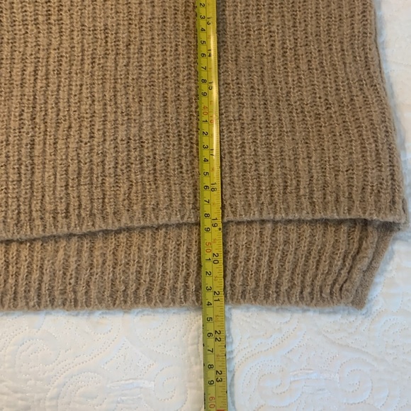 Zara knit sweater chunky size S brown tan 
Wool blend‎ - Picture 5 of 7